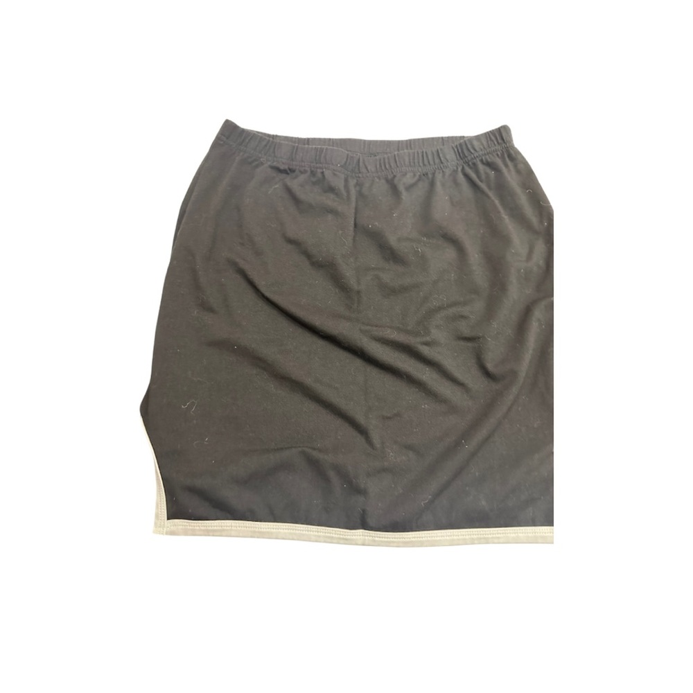 Black mini skirt white outlining